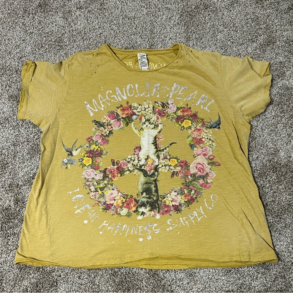 Magnolia Pearl Graphic Tee